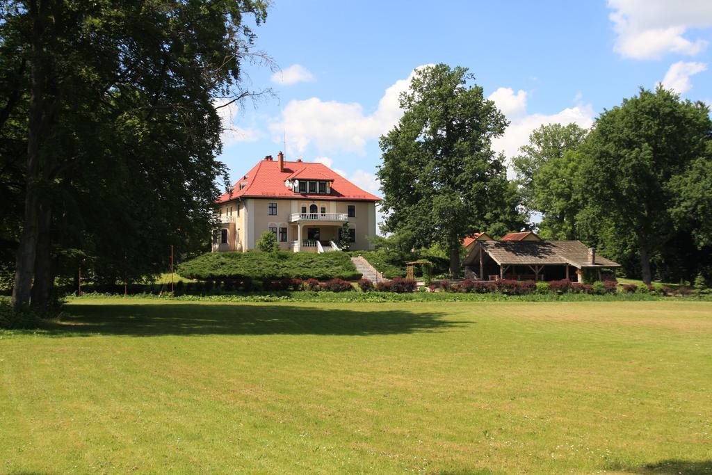 Palac Pozorty Badki Bagian luar foto