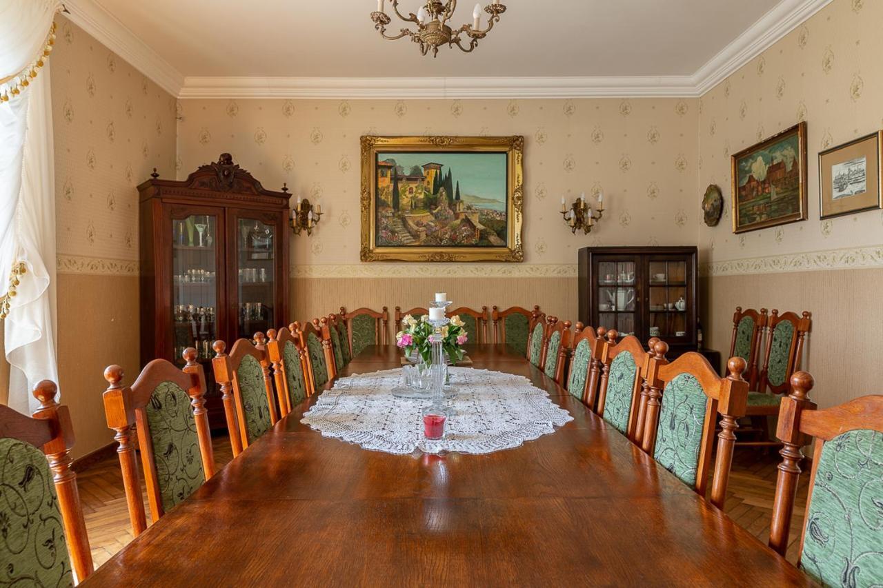 Palac Pozorty Badki Bagian luar foto