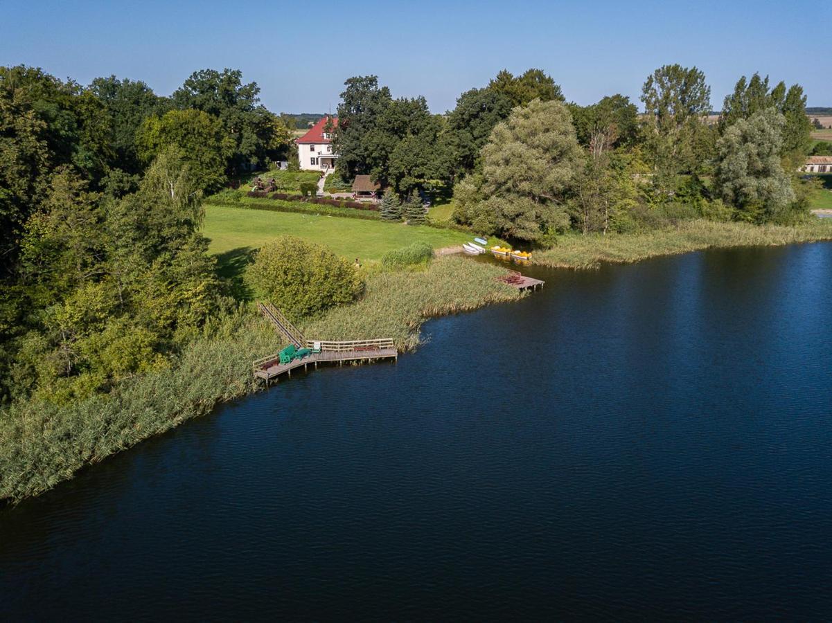 Palac Pozorty Badki Bagian luar foto