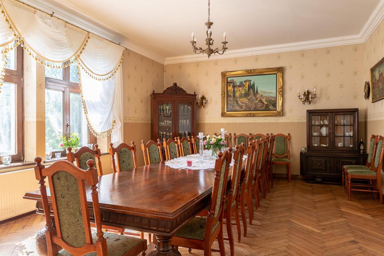 Palac Pozorty Badki Bagian luar foto